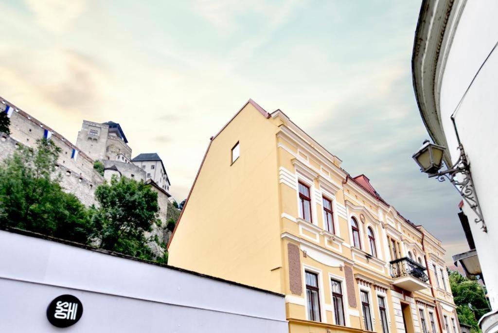 Apartman 1901 Trencin Bagian luar foto