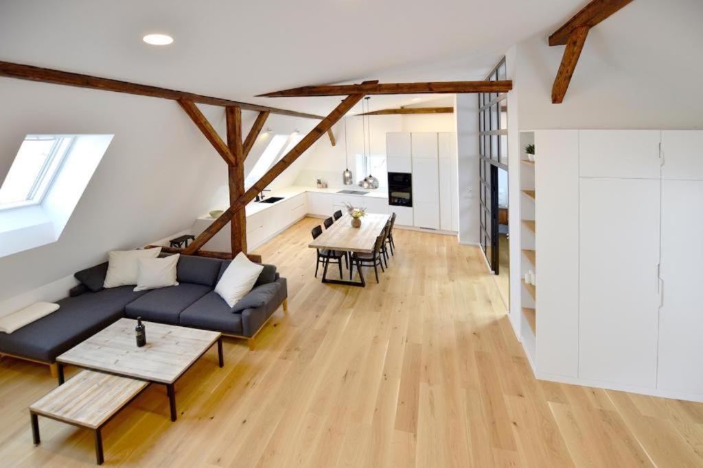 Apartman 1901 Trencin Bagian luar foto